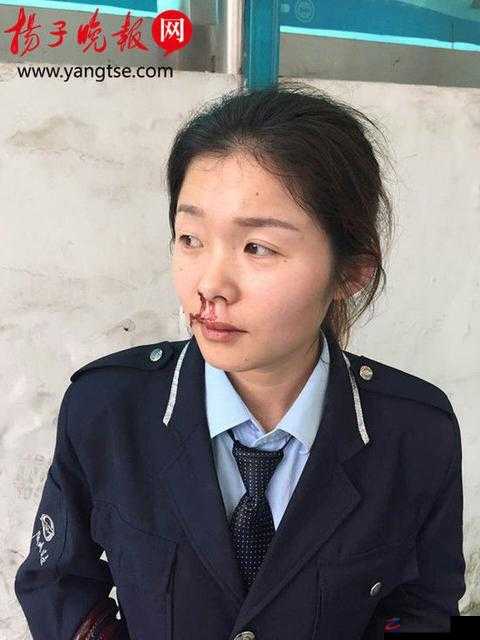 姬小满张开双腿被强令人震惊的一幕