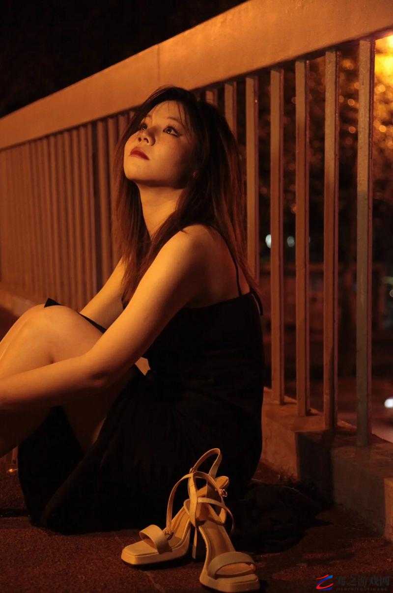 美女图片 131 午夜：迷人夜色中的惊艳瞬间